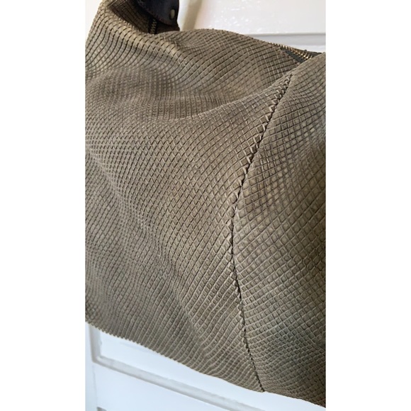 ‘Hogan’ olive green shoulder bag - Picture 7 of 9